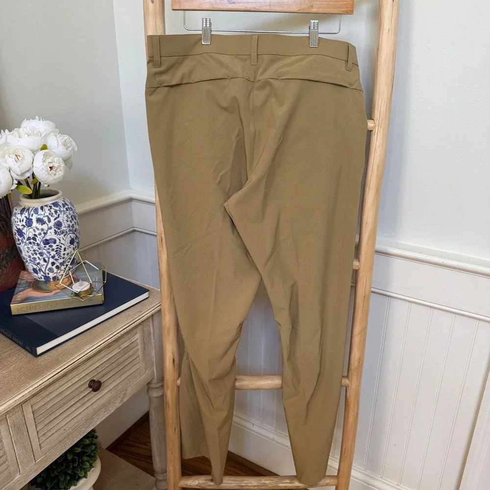 Fabletics Mens The One‎ Pant Tan Khaki Technical Stretch Commuter Chinos 35x31